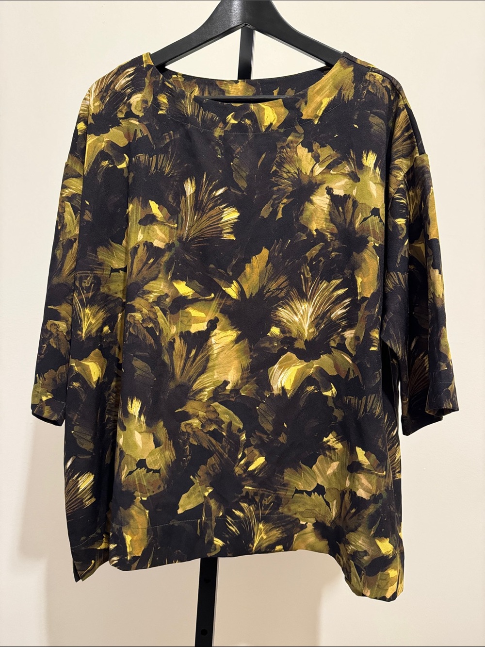 Byrn Walker Abstract Boatneck Blouse in Black, Olive, & Gold - Women’s Large Fit